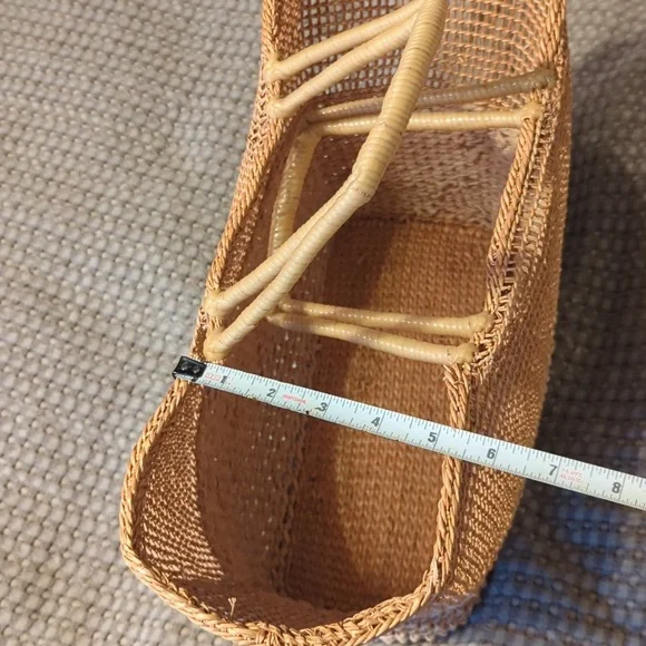 Vintage woven straw bag (please read description) - Picture 9 of 10